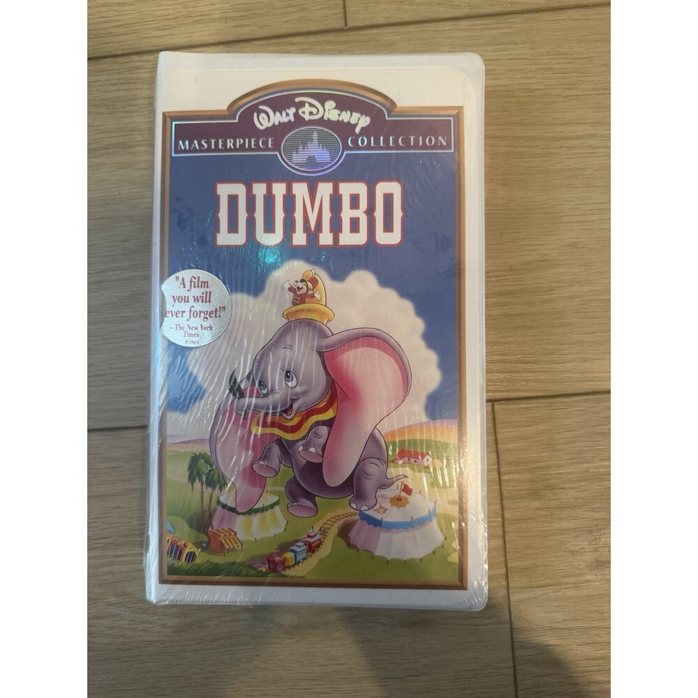 Dumbo (VHS, 1999) Walt Disney Masterpiece Collection Clamshell FACTORY SEALED.